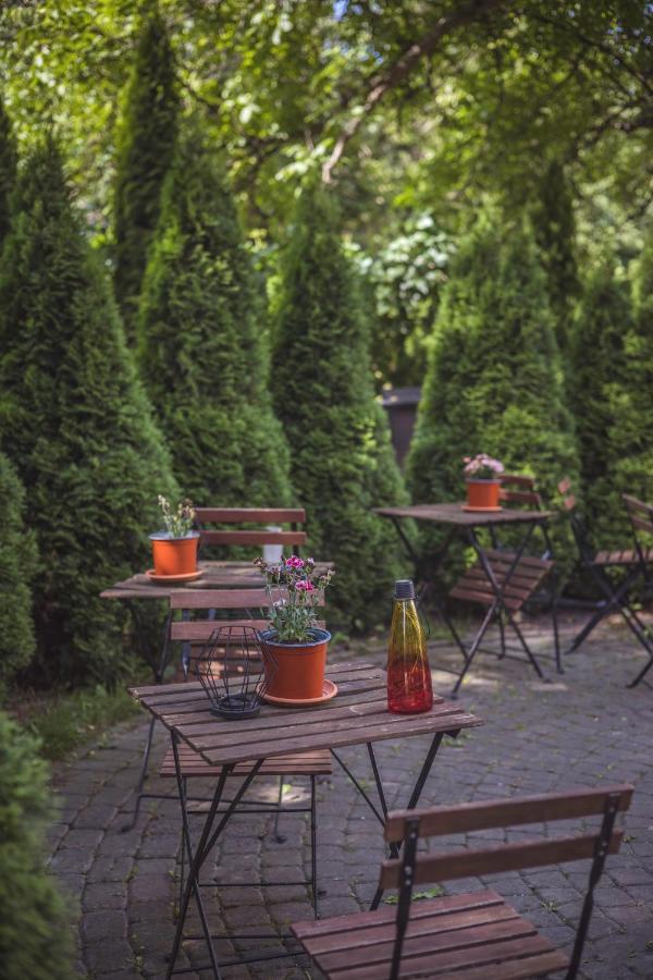 4 Couples & 4 Friends Hostel Krakow Ngoại thất bức ảnh