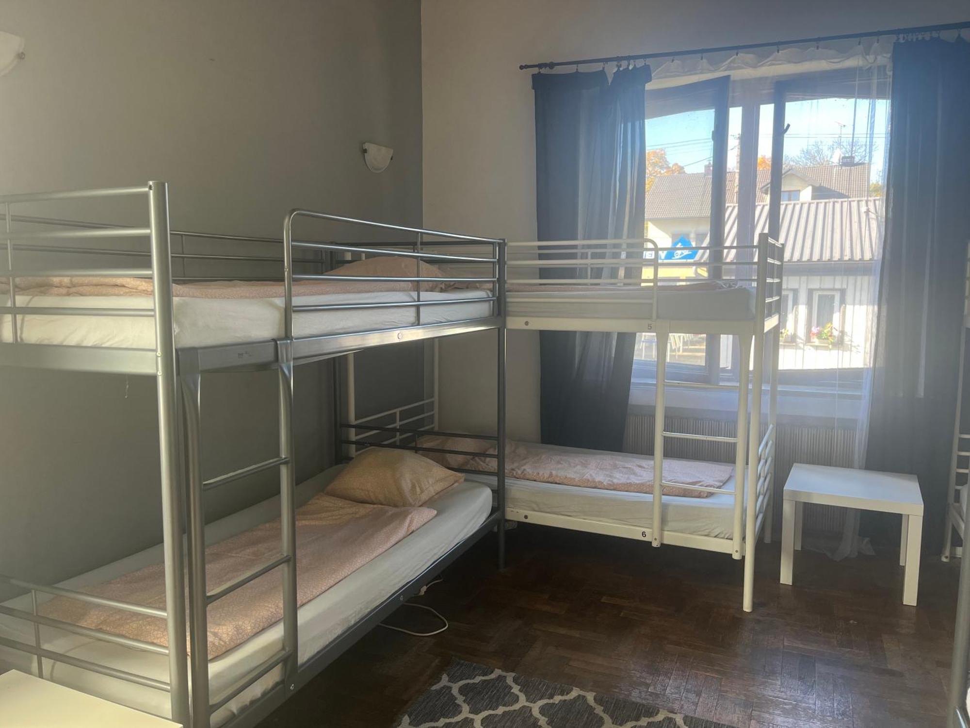 4 Couples & 4 Friends Hostel Krakow Ngoại thất bức ảnh