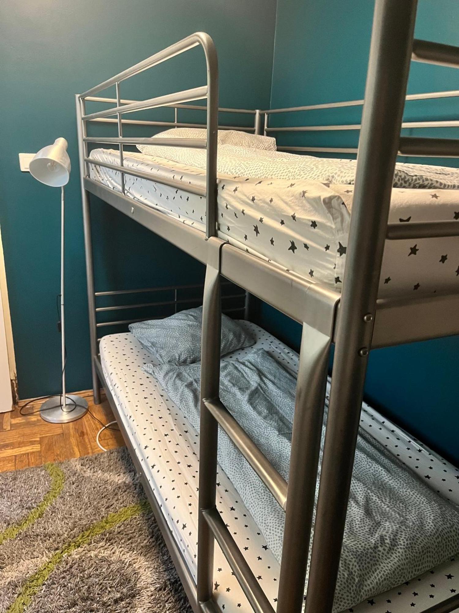4 Couples & 4 Friends Hostel Krakow Ngoại thất bức ảnh