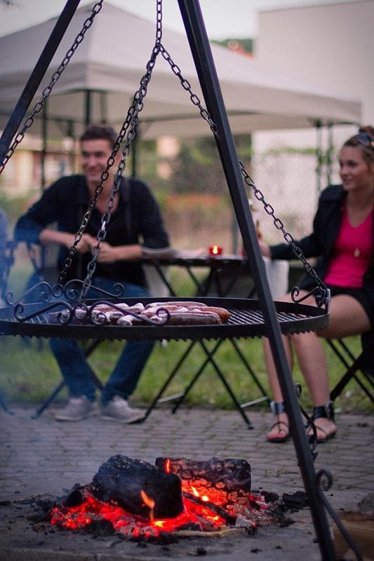 4 Couples & 4 Friends Hostel Krakow Ngoại thất bức ảnh